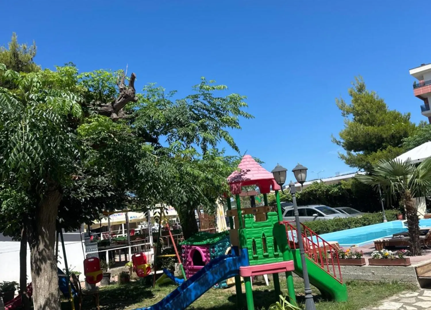 בית נופש הוילה Shëngjin Bujtina E Zefit
